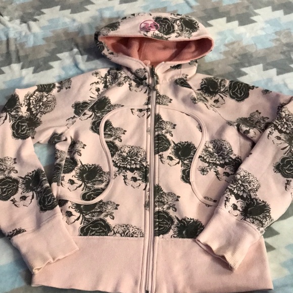 lululemon athletica Tops - ⭕️Price Firm⭕️Lululemon Scuba Hoodie